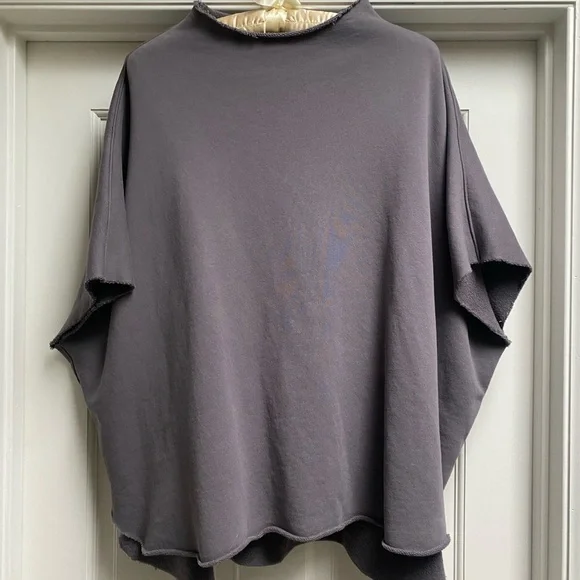 Frank & Eileen Audrey Caplet in gray - Picture 2 of 4